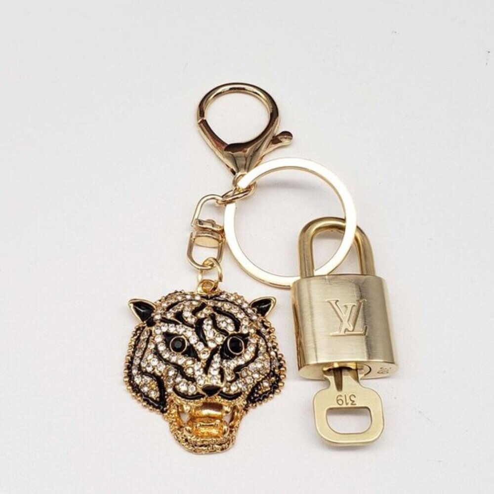 Authentic Louis Vuitton Gold Padlock & Key 🔒 LV Bag Charm Unbranded Keychain